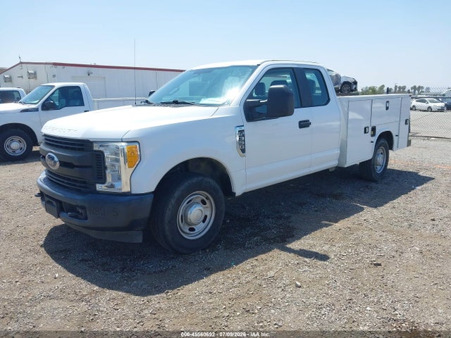 Ford F-350 Xl/xlt 2017 1FD8X3A61HEE29046 Image 2