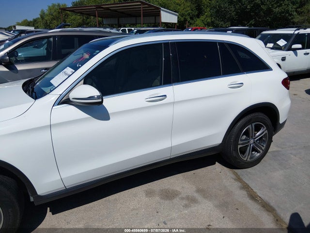 45560699 :رقم المزاد ، WDC0G4KB5HF184212 vin ، 2017 Mercedes-benz Glc 300 4matic مزاد بيع
