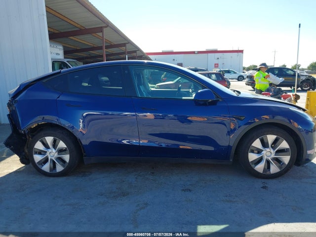 Продаж на аукціоні авто 2021 Tesla Model Y Long Range Dual Motor All-wheel Drive, vin: 5YJYGDEEXMF213782, номер лоту: 45560708