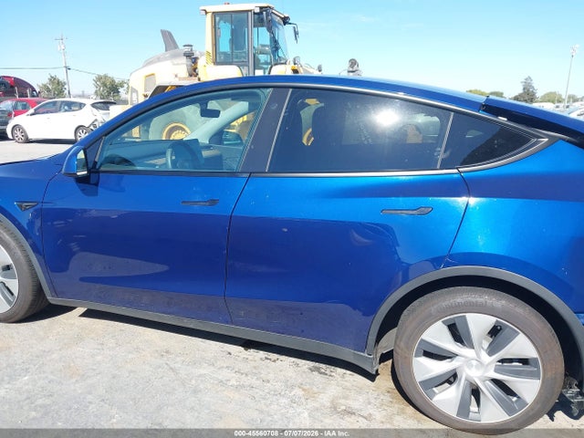 Продаж на аукціоні авто 2021 Tesla Model Y Long Range Dual Motor All-wheel Drive, vin: 5YJYGDEEXMF213782, номер лоту: 45560708