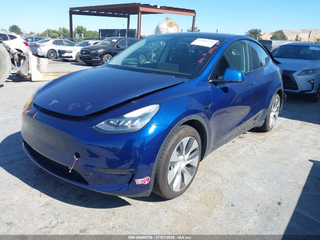 Продаж на аукціоні авто 2021 Tesla Model Y Long Range Dual Motor All-wheel Drive, vin: 5YJYGDEEXMF213782, номер лоту: 45560708