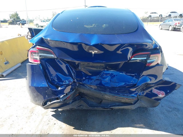 Продаж на аукціоні авто 2021 Tesla Model Y Long Range Dual Motor All-wheel Drive, vin: 5YJYGDEEXMF213782, номер лоту: 45560708
