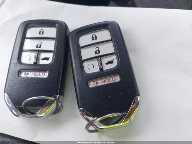 45560716 :رقم المزاد ، 2HKRW1H89JH513032 vin ، 2018 Honda Cr-v مزاد بيع