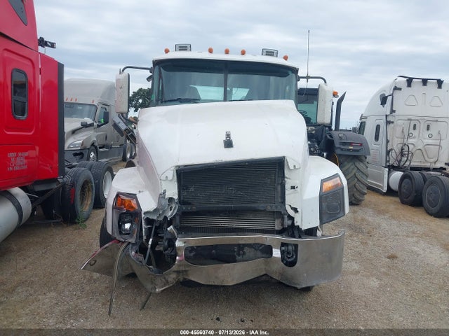 Продаж на аукціоні авто 2019 Mack Anthem, vin: 1M1AN3AY6KM001032, номер лоту: 45560740