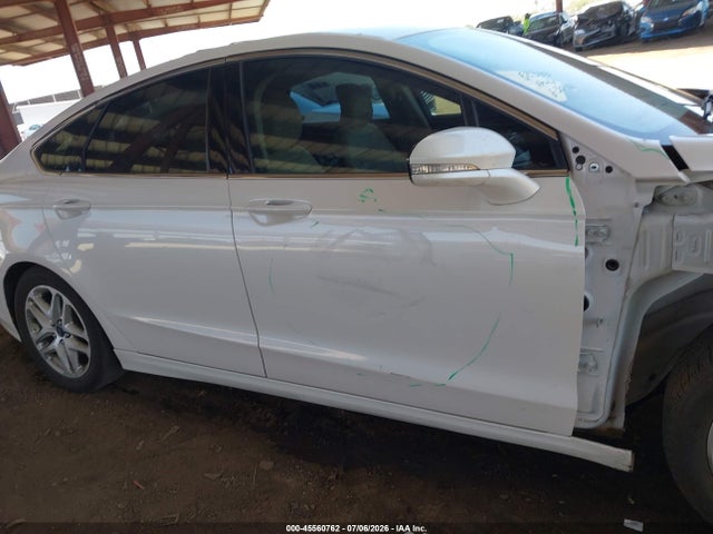 3FA6P0HD1FR257938 Ford FUSION SE