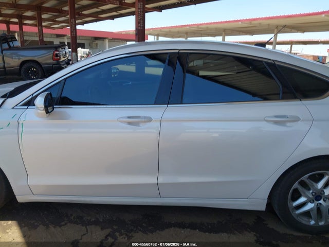 3FA6P0HD1FR257938 Ford FUSION SE
