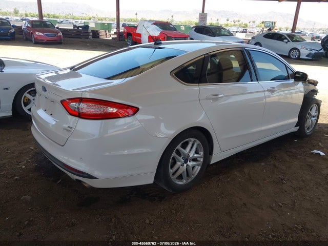 3FA6P0HD1FR257938 Ford FUSION SE