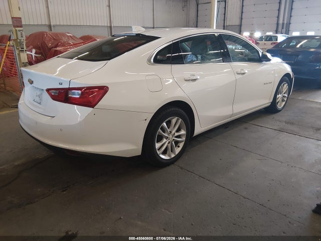 Chevrolet MALIBU LT 2018 1G1ZD5STXJF199288 Image 4