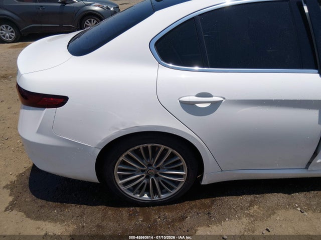 Продажа на аукционе авто 2017 Alfa Romeo Giulia Ti Rwd, vin: ZARFAECN0H7550089, номер лота: 45560814
