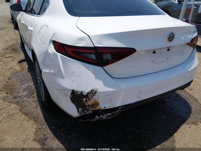 Продажа на аукционе авто 2017 Alfa Romeo Giulia Ti Rwd, vin: ZARFAECN0H7550089, номер лота: 45560814
