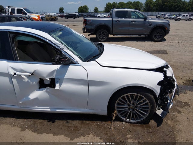Продажа на аукционе авто 2017 Alfa Romeo Giulia Ti Rwd, vin: ZARFAECN0H7550089, номер лота: 45560814