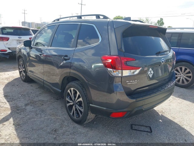 Subaru Forester Limited 2023 JF2SKANC2PH523335 Image 3