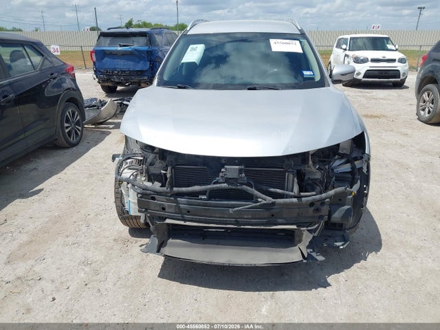 2018 Nissan Rogue Sv მანქანა იყიდება აუქციონზე, vin: KNMAT2MT3JP570532, აუქციონის ნომერი: 45560852