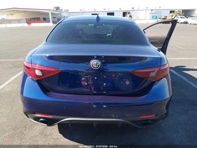 ZARFAMBN7L7631613 Alfa Romeo Giulia Ti Sport Rwd