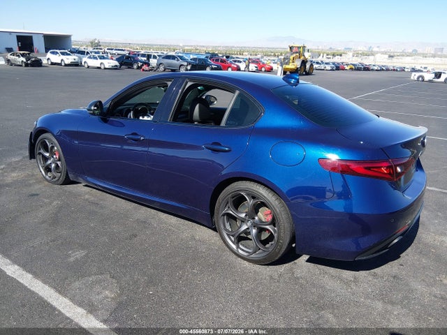 ZARFAMBN7L7631613 Alfa Romeo Giulia Ti Sport Rwd