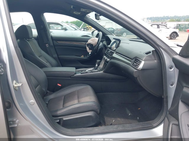 1HGCV1F33KA172592 Honda Accord Sport