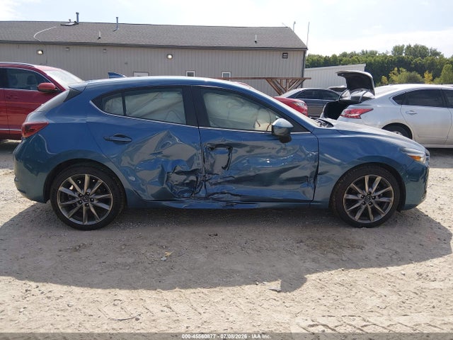 Продаж на аукціоні авто 2018 Mazda Mazda3 Grand Touring, vin: 3MZBN1M37JM161123, номер лоту: 45560877