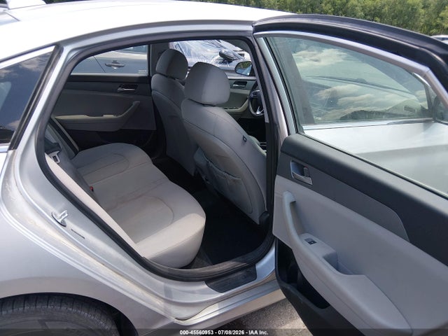 45560953 :رقم المزاد ، 5NPE24AF8JH713615 vin ، 2018 Hyundai Sonata Se مزاد بيع