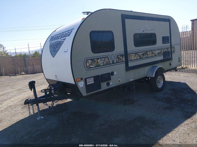 Winnebago Other 2018 54CTW1G12J3039625 Image 2