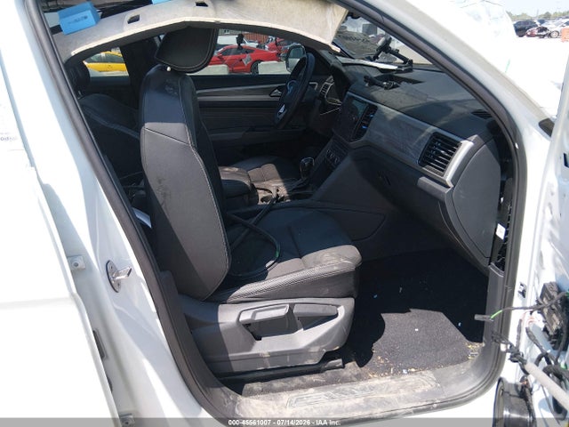 2022 Volkswagen Atlas Cross Sport 3.6l V6 Se W/technology მანქანა იყიდება აუქციონზე, vin: 1V2KE2CA8NC230755, აუქციონის ნომერი: 45561007