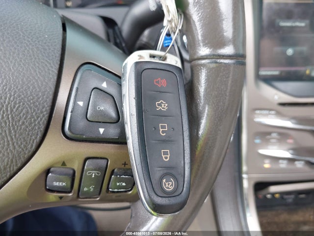 45561013 :رقم المزاد ، 2LMDJ8JK8BBJ27223 vin ، 2011 Lincoln Mkx مزاد بيع