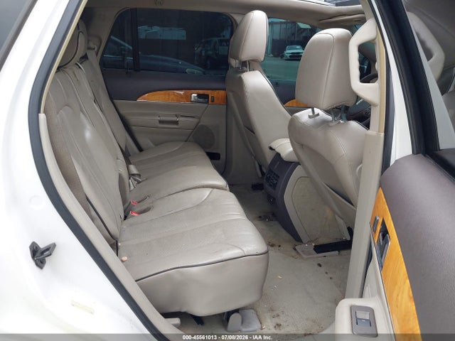 45561013 :رقم المزاد ، 2LMDJ8JK8BBJ27223 vin ، 2011 Lincoln Mkx مزاد بيع