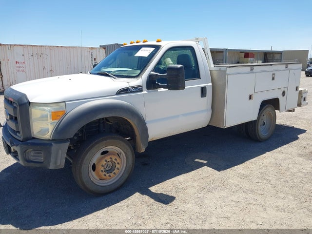 Ford F-450 Chassis 2015 1FDTF4HY3FEA89468 Image 2