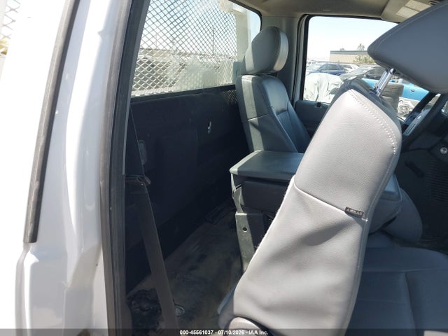 Ford F-450 Chassis 2015 1FDTF4HY3FEA89468 Image 8