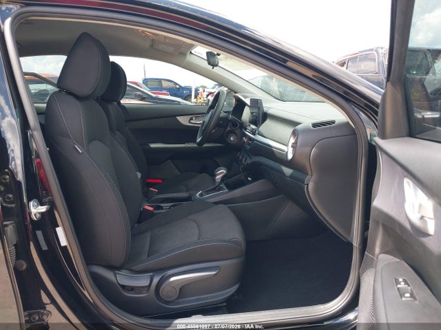 Продажа на аукционе авто 2024 Kia Forte Lxs, vin: 3KPF24AD5RE816834, номер лота: 45561087