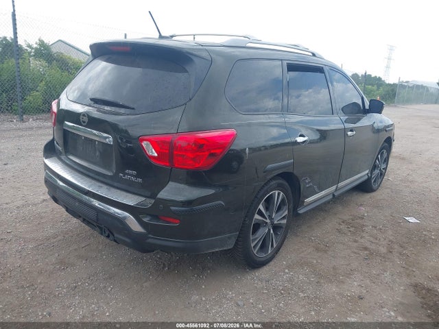 45561092 :رقم المزاد ، 5N1DR2MM1HC645682 vin ، 2017 Nissan Pathfinder Platinum مزاد بيع