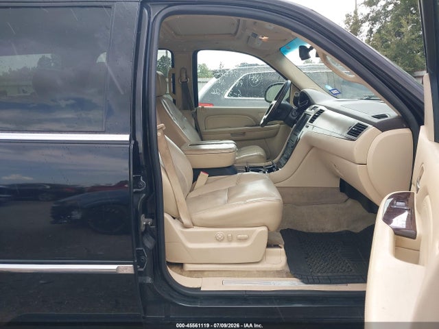 Продажа на аукционе авто 2007 Cadillac Escalade, vin: 1GYEC63807R379566, номер лота: 45561119