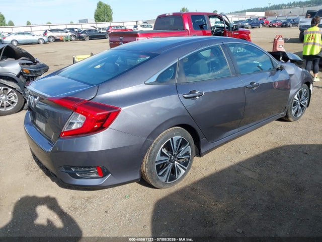 45561123 :رقم المزاد ، 19XFC2F89ME201743 vin ، 2021 Honda Civic Sport مزاد بيع
