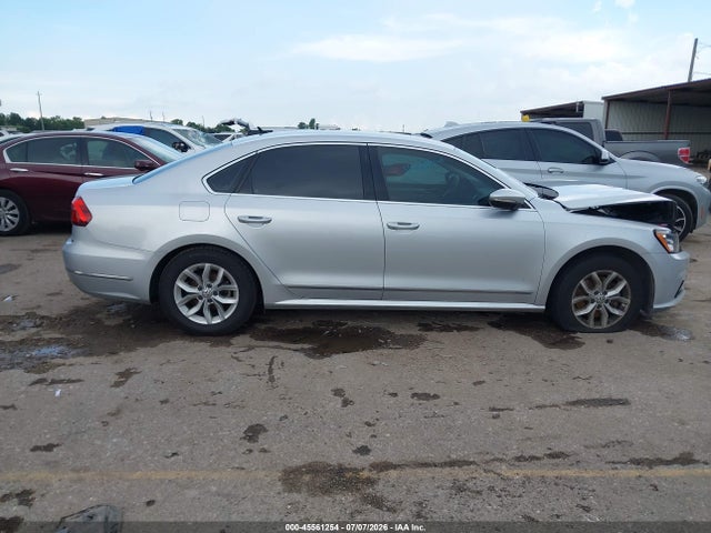 Продажа на аукционе авто 2017 Volkswagen Passat 1.8t S, vin: 1VWAT7A39HC053025, номер лота: 45561254