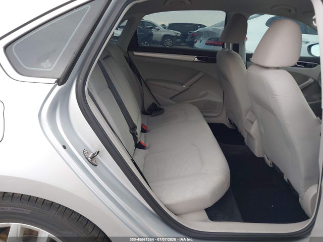 Продажа на аукционе авто 2017 Volkswagen Passat 1.8t S, vin: 1VWAT7A39HC053025, номер лота: 45561254
