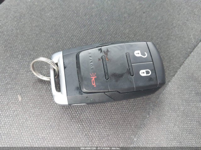 45561259 :رقم المزاد ، 3C6UR4HLXNG100758 vin ، 2022 Ram 2500 Tradesman  4x2 8' Box مزاد بيع