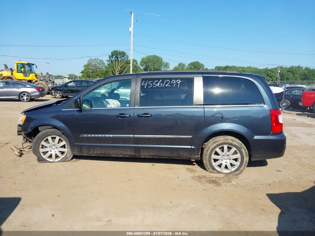 45561299 :رقم المزاد ، 2C4RC1BG8DR778654 vin ، 2013 Chrysler Town & Country Touring مزاد بيع