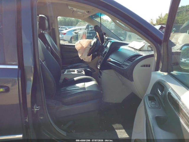 45561299 :رقم المزاد ، 2C4RC1BG8DR778654 vin ، 2013 Chrysler Town & Country Touring مزاد بيع