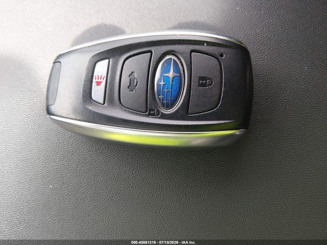 Продажа на аукционе авто 2023 Subaru Forester Limited, vin: JF2SKANC6PH440426, номер лота: 45561319