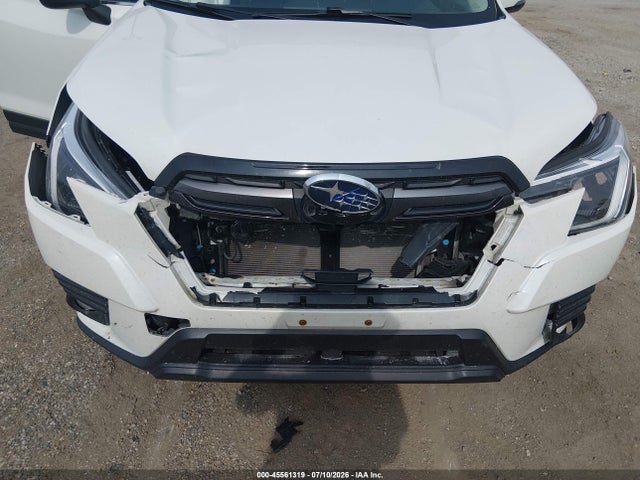Продажа на аукционе авто 2023 Subaru Forester Limited, vin: JF2SKANC6PH440426, номер лота: 45561319