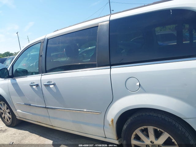 45561337 :رقم المزاد ، 2C4RC1BG0GR253429 vin ، 2016 Chrysler Town & Country Touring مزاد بيع