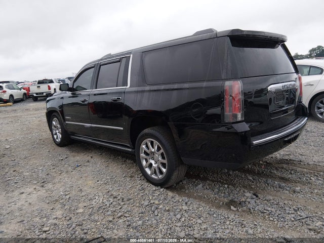 2015 Gmc Yukon Xl 1500 Denali მანქანა იყიდება აუქციონზე, vin: 1GKS2JKJ9FR573423, აუქციონის ნომერი: 45561401