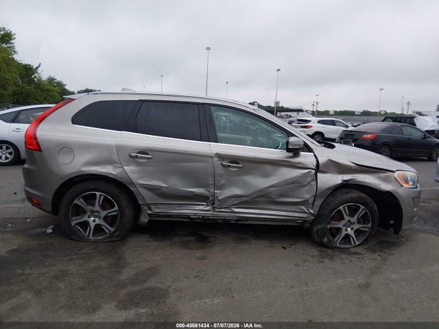 Aukcja sprzedaży 2015 Volvo Xc60 T6 Platinum, vin: YV4902RD7F2617785, numer aukcji: 45561434