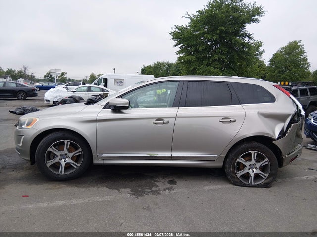 Aukcja sprzedaży 2015 Volvo Xc60 T6 Platinum, vin: YV4902RD7F2617785, numer aukcji: 45561434