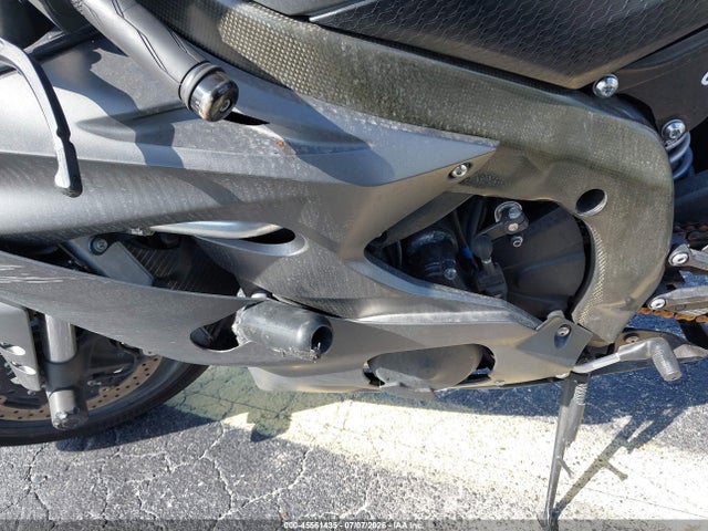 Yamaha YZFR6 2018 JYARJ28EXJA002863 Image 9