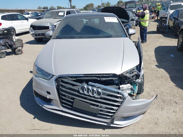 Audi A3 2.0t Premium 2016 WAUB8GFF0G1042479 Image 11