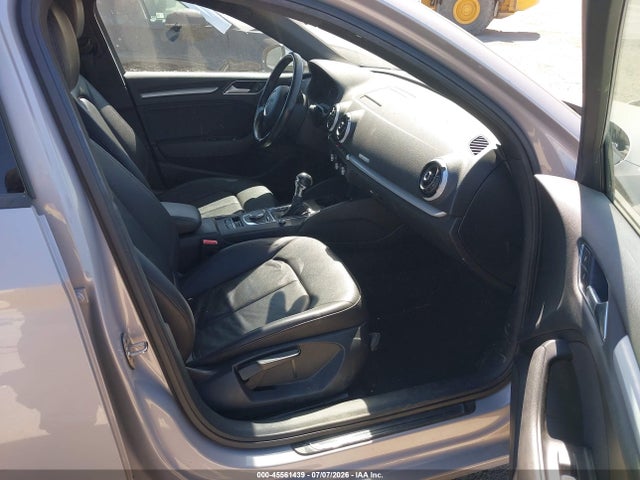 Audi A3 2.0t Premium 2016 WAUB8GFF0G1042479 Image 5