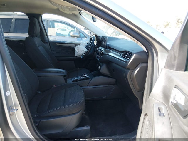 1FMCU0GNXPUA73748 Ford Escape Active