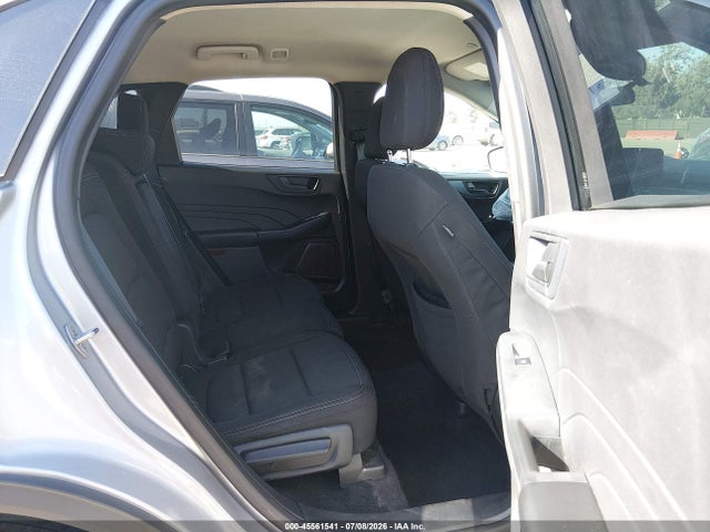 1FMCU0GNXPUA73748 Ford Escape Active