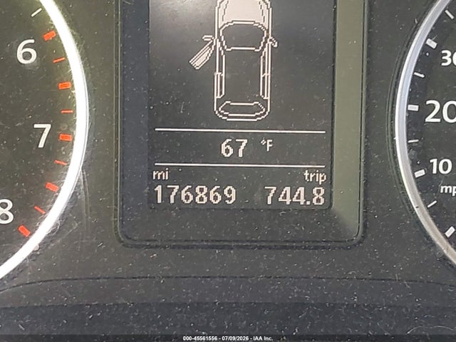 2013 Volkswagen Tiguan Se მანქანა იყიდება აუქციონზე, vin: WVGBV7AX5DW540523, აუქციონის ნომერი: 45561556