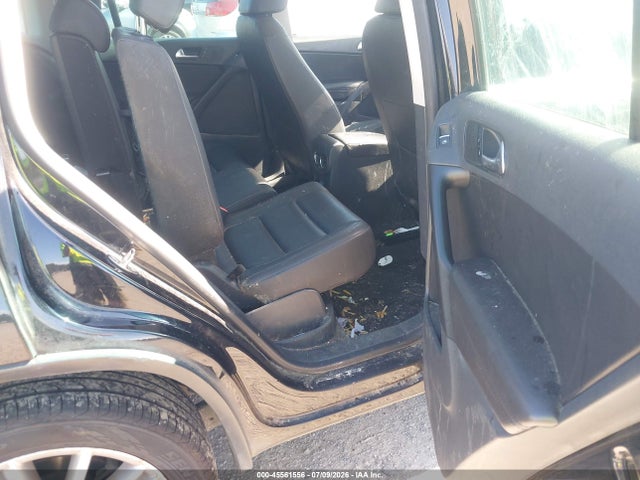 2013 Volkswagen Tiguan Se მანქანა იყიდება აუქციონზე, vin: WVGBV7AX5DW540523, აუქციონის ნომერი: 45561556